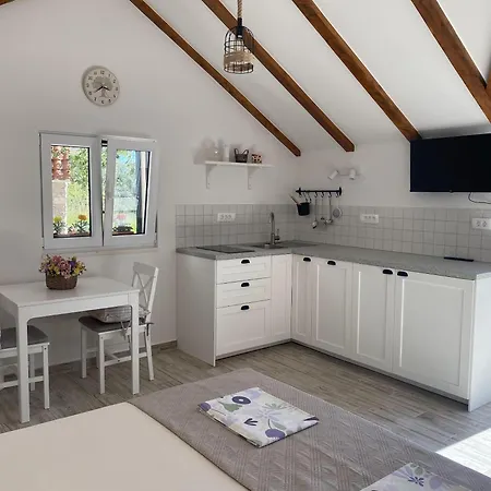 Casa de Férias House Little Flower 2