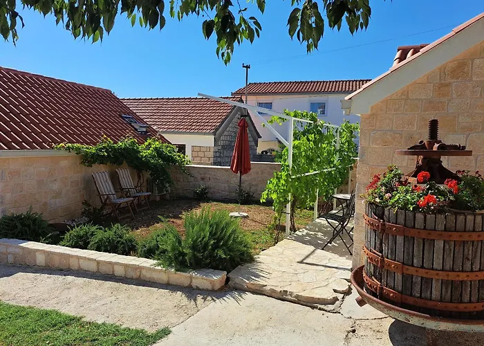 House Little Flower 2 Dom wakacyjny Trogir