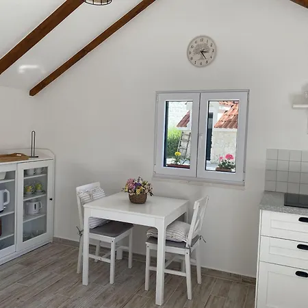 House Little Flower 2 *